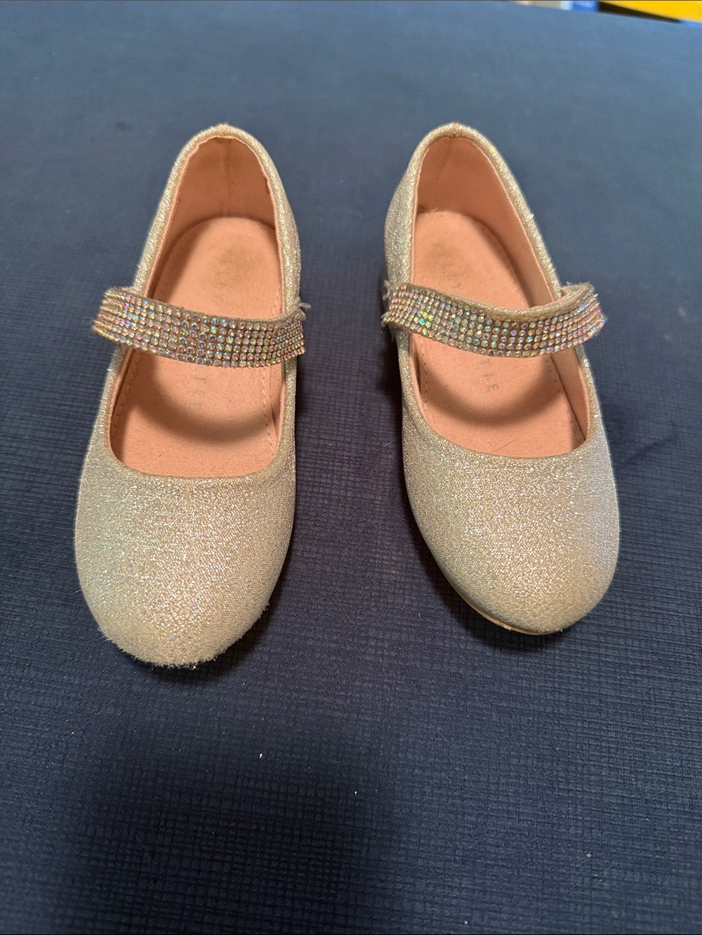 Kelly & Katie Girls Glitter Mary Jane Shoes in Gold